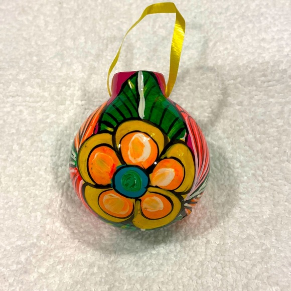 Glass ball - Picture 1 of 2